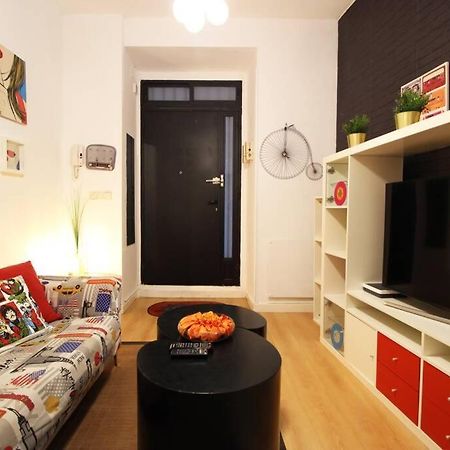 Centrico Apartamento Estilo Pop-Art By Batuecas Мадрид Екстериор снимка