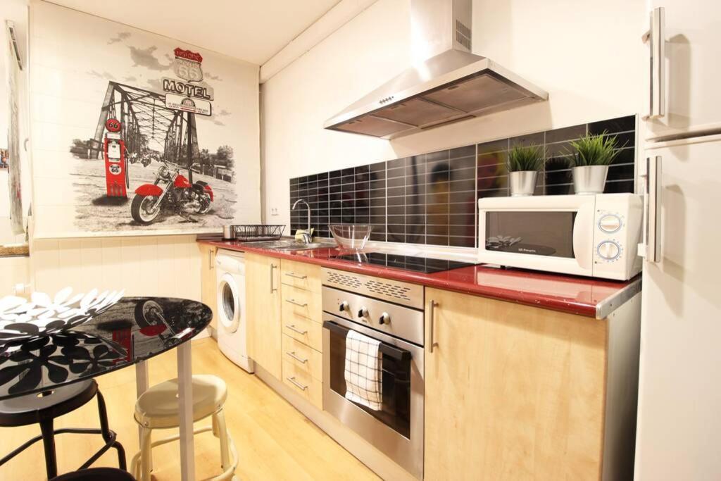 Centrico Apartamento Estilo Pop-Art By Batuecas Мадрид Екстериор снимка