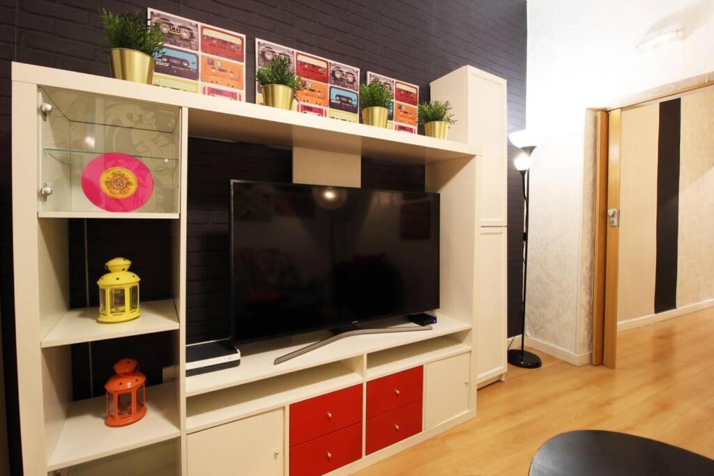 Centrico Apartamento Estilo Pop-Art By Batuecas Мадрид Екстериор снимка