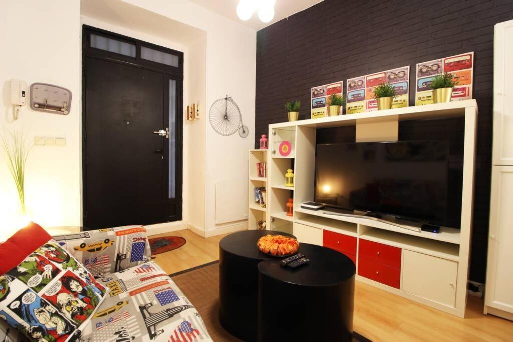 Centrico Apartamento Estilo Pop-Art By Batuecas Мадрид Екстериор снимка